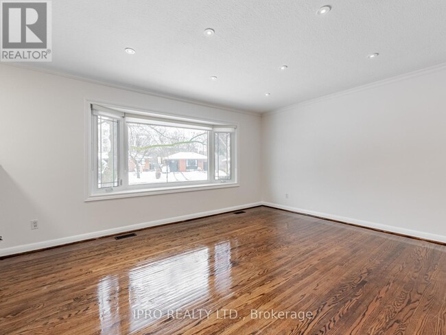 Building Photo - 47 Hesketh Ct