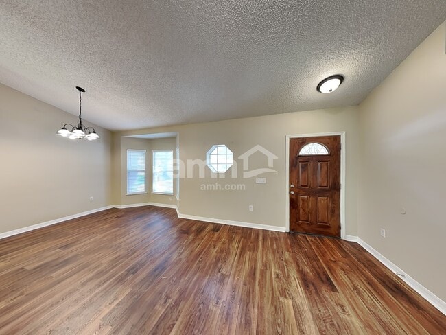 Building Photo - 1228 Welch Ridge Terrace