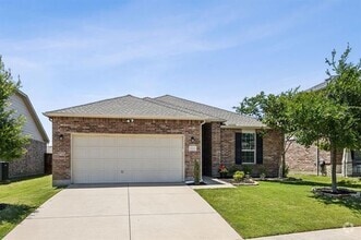 Building Photo - 1704 Willoughby Way