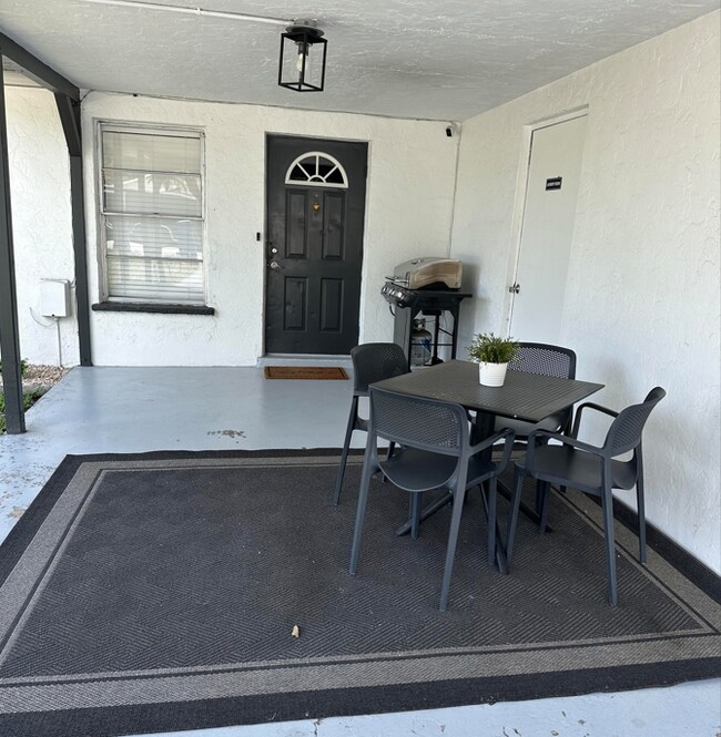 Foto del edificio - Bradenton Four Plex