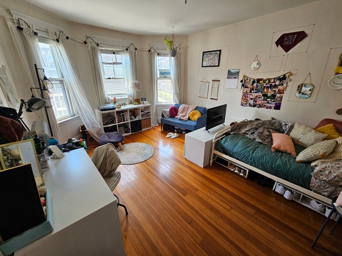 Foto principal - 166 Kelton St