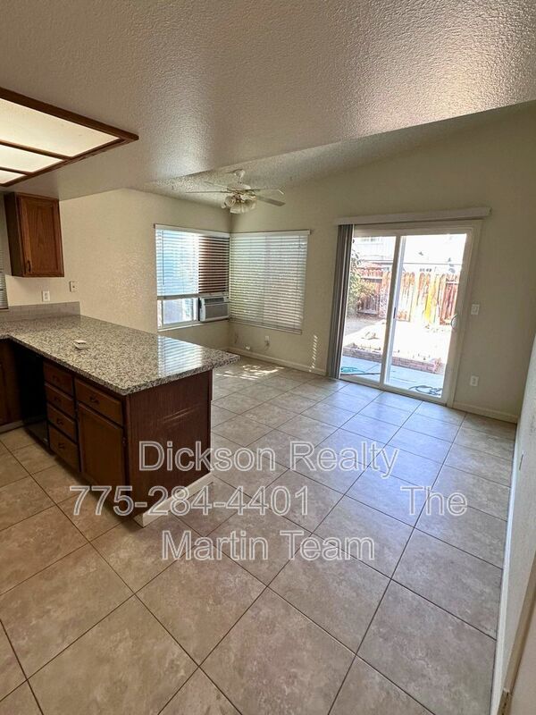 Building Photo - 1841 Burnside Dr