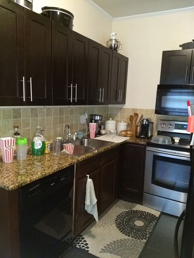 Foto del edificio - 600 W Council St