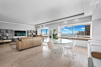 Building Photo - 1435 Brickell Ave