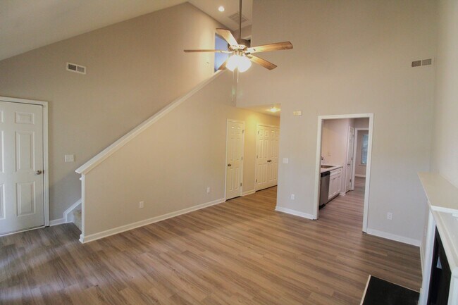 Foto del edificio - Fully Remodeled 3 Bedroom home with a garage!