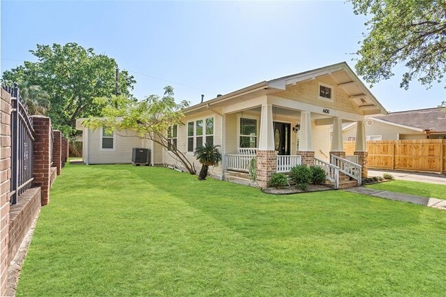 Building Photo - 4430 McKinney St
