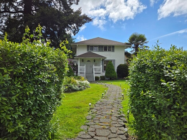 Foto del edificio - Montesano Historic Home for Rent