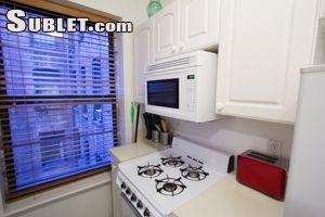 Building Photo - 235 E 94th St
