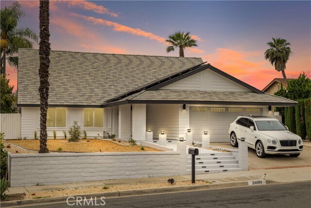 Foto del edificio - 24091 Marathon St