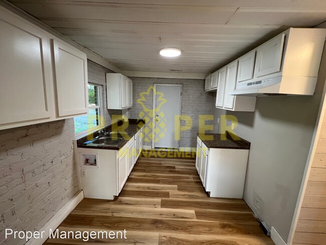 Building Photo - 2 br, 1 bath House - 633 Daleview Avenue