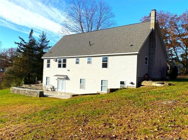 Building Photo - 251 Reidy Hill Rd