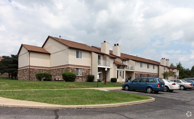 Foto del edificio - Pine Tree Village Apartments