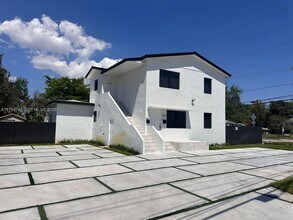 Building Photo - 6203 SW 22nd St