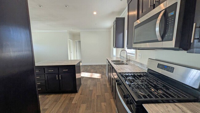 Foto del edificio - 6656 Pentz Rd