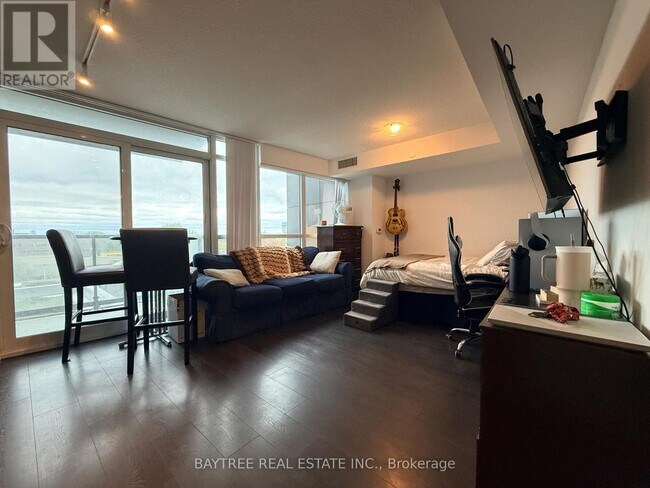 Photo du bâtiment - 125 Redpath Ave
