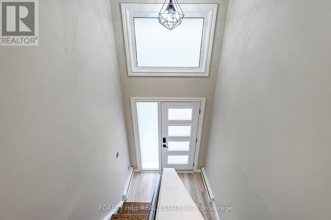 Building Photo - 135 Ashbrook Ct