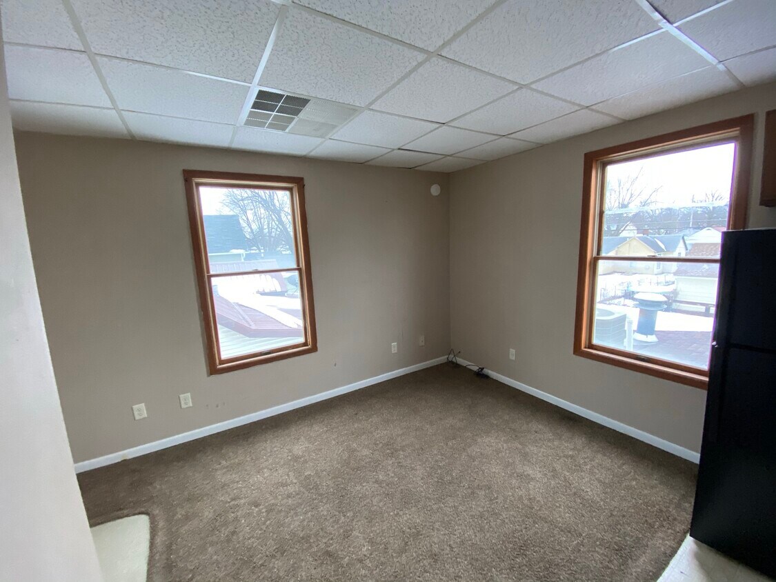 1901 Madison Ave Unit Apartment B, Burlington, IA 52601 Apartments in