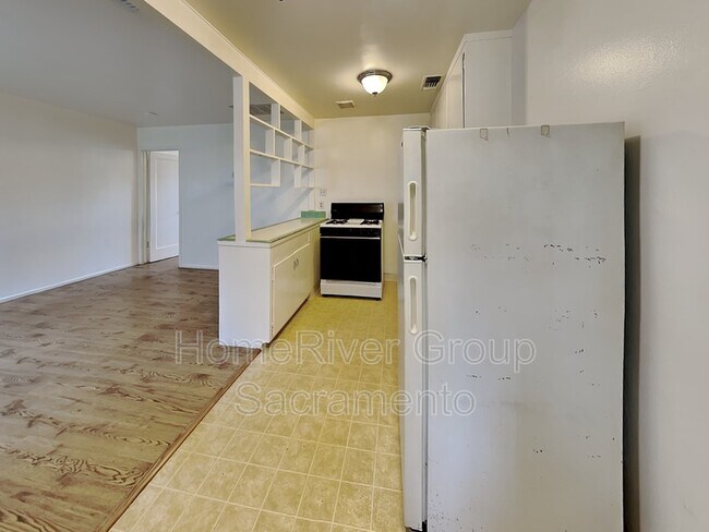 Building Photo - 2957 Howe Ave