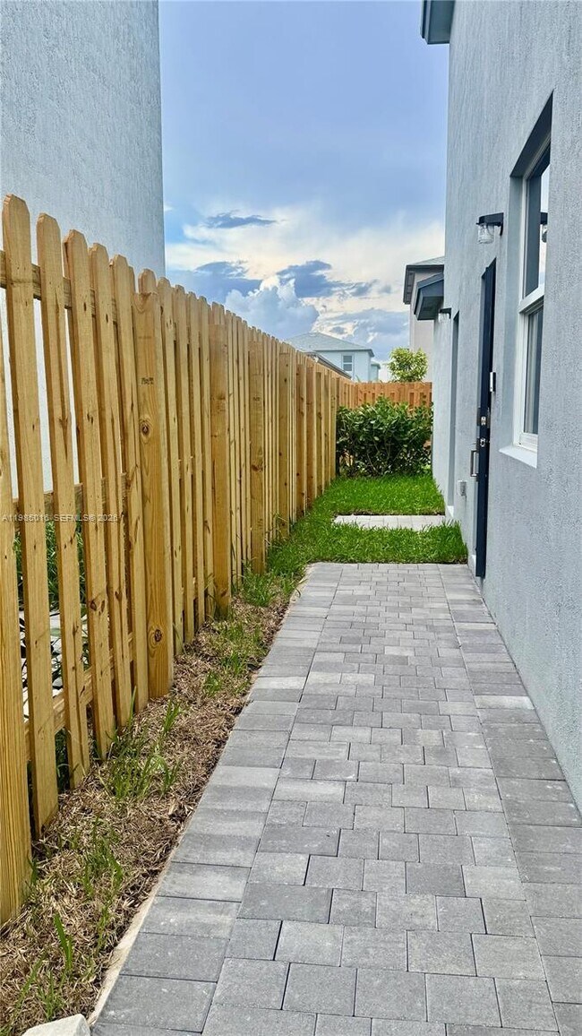 Foto del edificio - 19479 SW 340th St