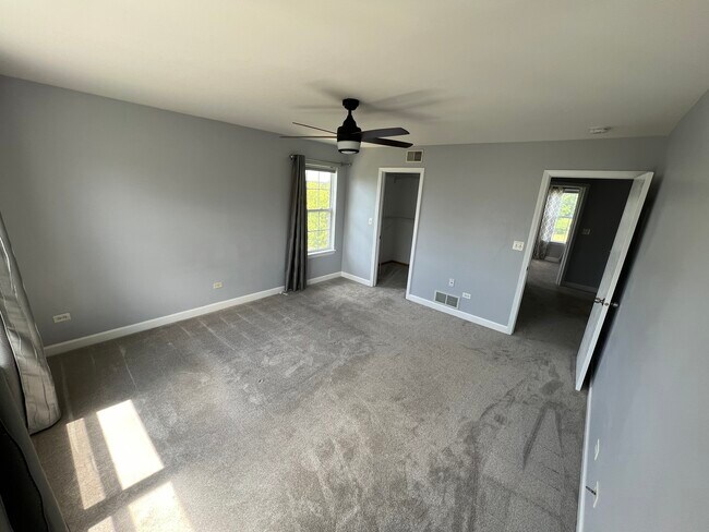 Building Photo - 432 Littleton Trail