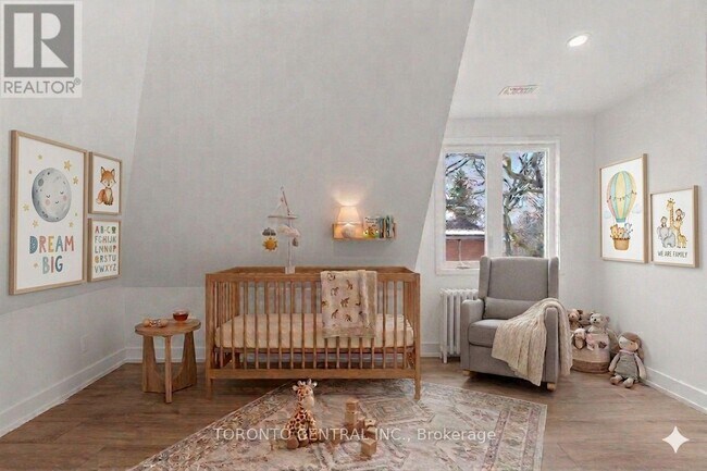 Building Photo - 171 Parkside Dr