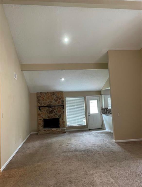 Building Photo - 15106 Silverman St
