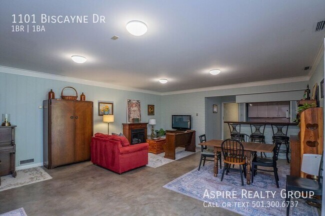 Building Photo - 1101 Biscayne Dr
