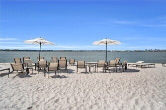 Building Photo - 11811 Venetian Lagoon Dr