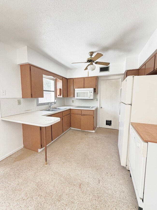 Foto del edificio - 2612 68th Ave N