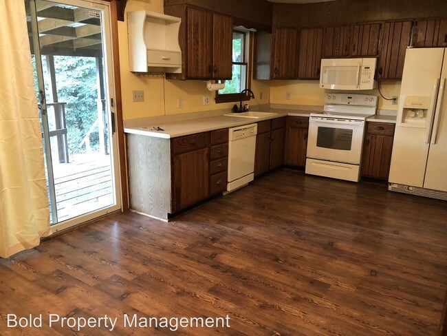Foto del edificio - 3 br, 2 bath House - 615 S 16.5 St.