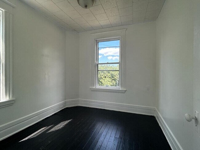 Foto del edificio - 110 E Galbraith Rd