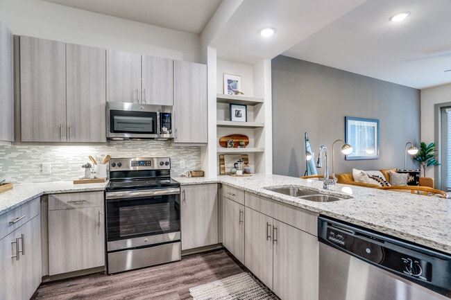 Building Photo - Avalon West Plano