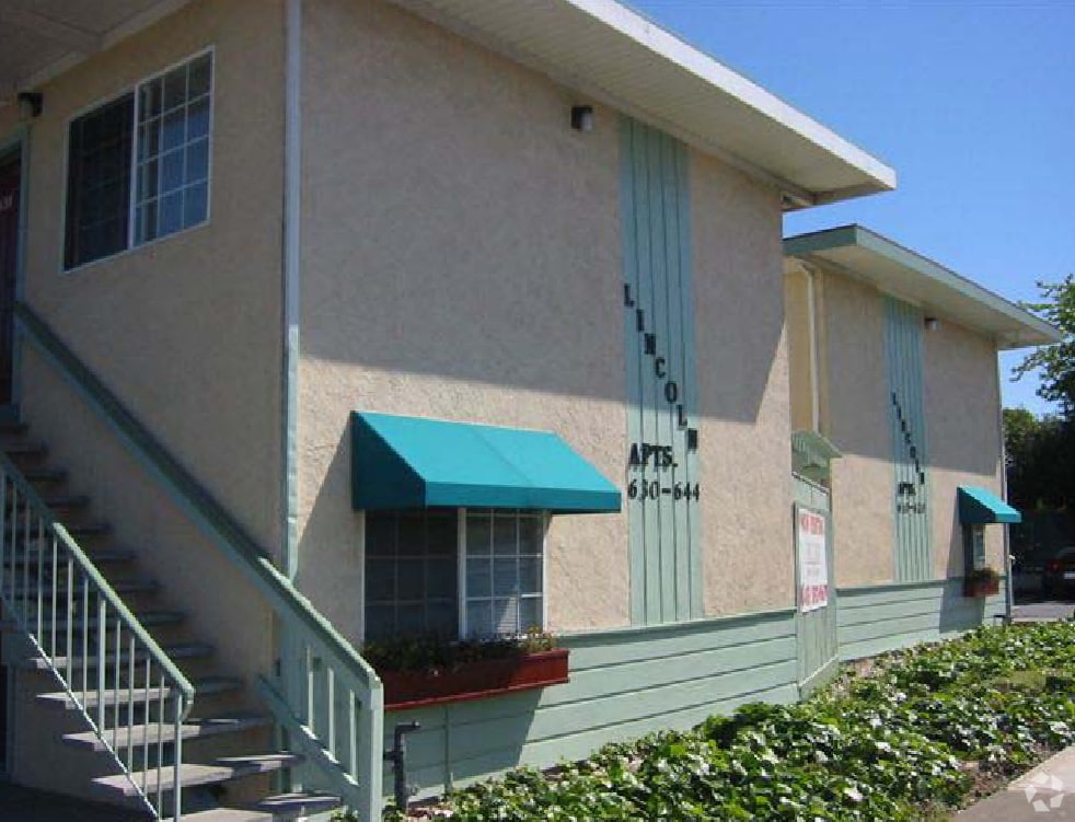 Building Photo - Lincoln Apartments