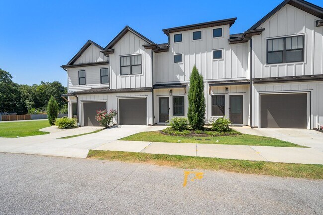 Foto del edificio - Exquisite 3 Bedroom 2 1/2 bath Townhome-Wa...