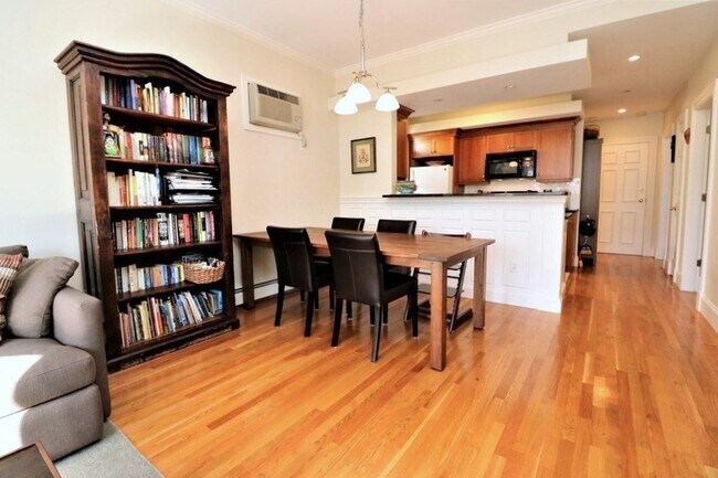 Foto del edificio - 8 Caldwell Ave