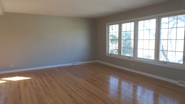 Foto del edificio - 3315 W Columbia Ave