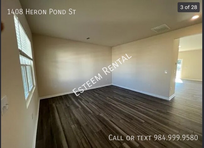 Foto del edificio - 1408 Heron Pond St