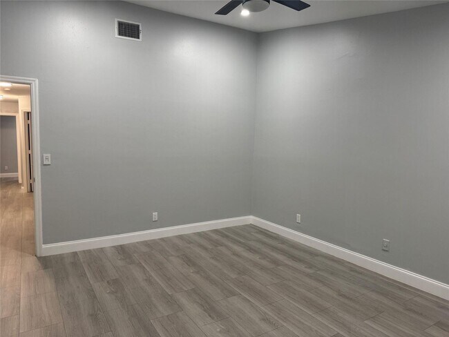 Building Photo - 5516 NW 22nd St