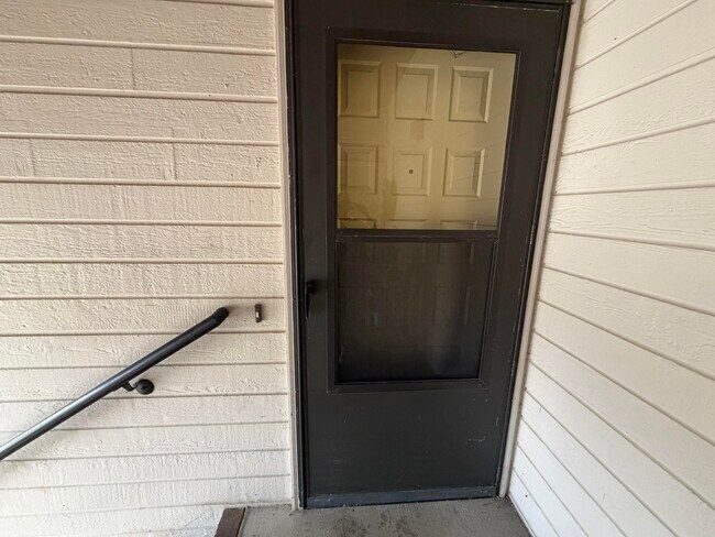 Foto del edificio - 1887 Waterfront Dr N