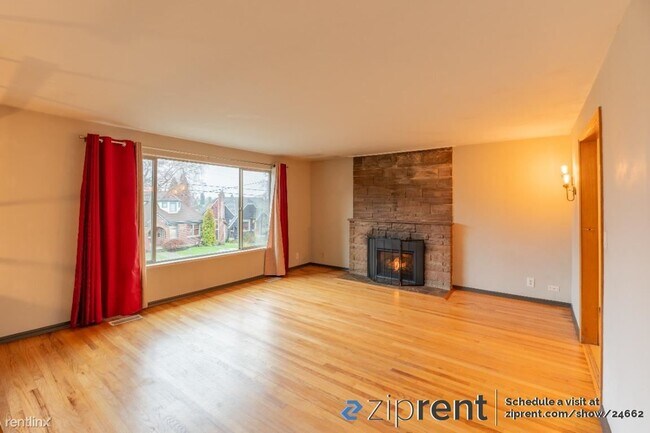 Building Photo - 3 br, 2 bath House - 7749 9th Avenue North...