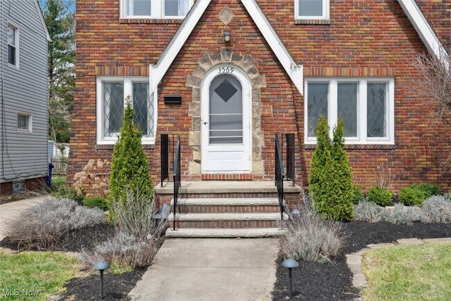 Foto del edificio - 3569 Silsby Rd