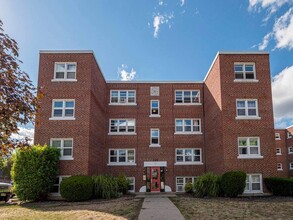 Building Photo - Park Manor
