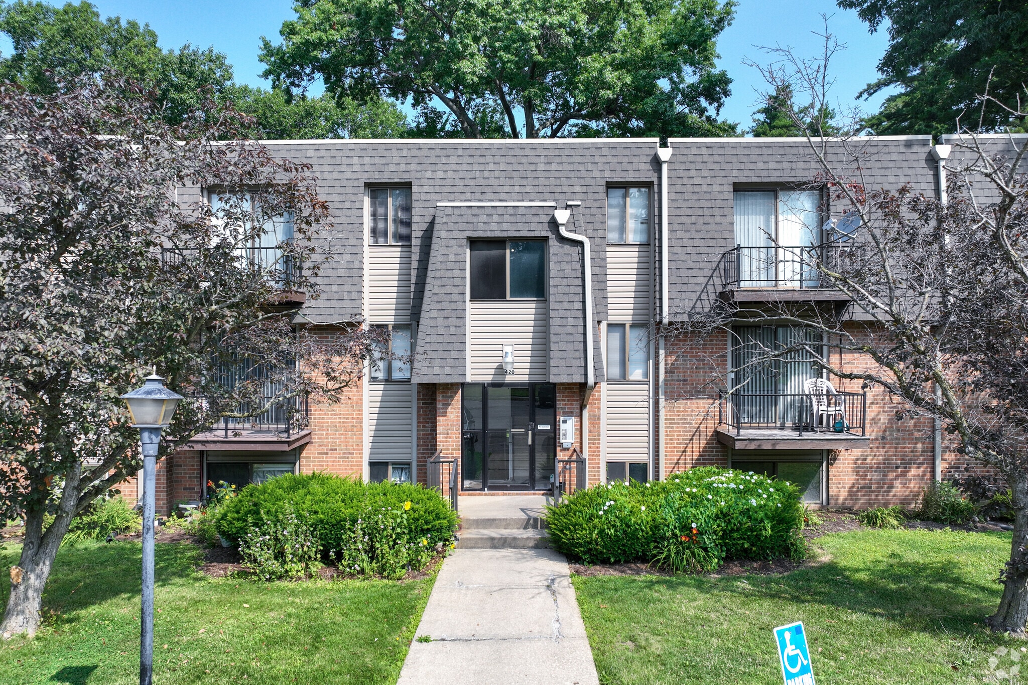 Liberty Park Apartments – photo 1 of 10