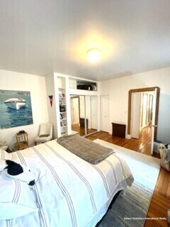 Building Photo - 39 Melrose St