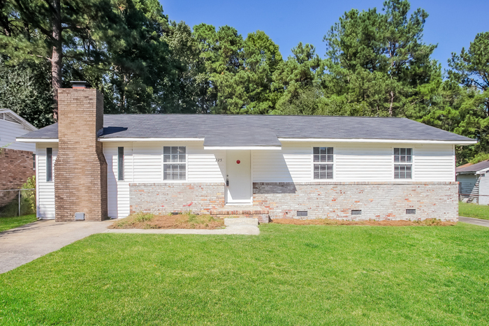 Primary Photo - Charming Home in Columbia, SC!