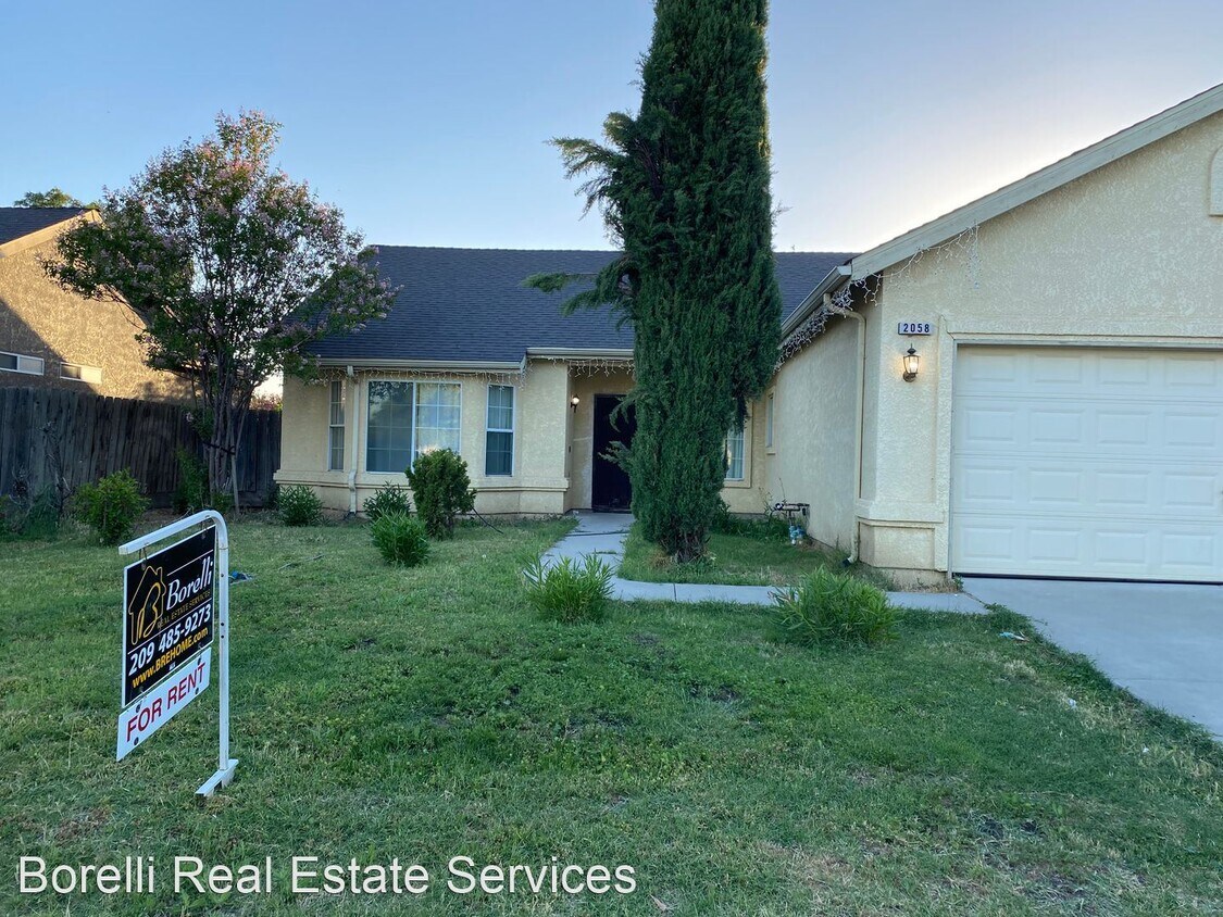Foto principal - 4 br, 2 bath House - 2058 McPherson Ave.