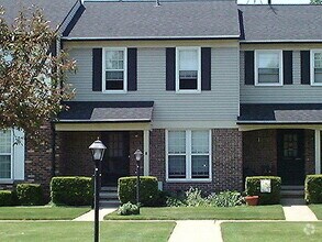 Building Photo - 3218 Alpine Dr