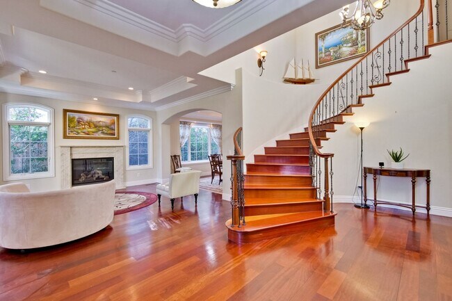 Foto del edificio - Exquisite Luxury Home in Saratoga!