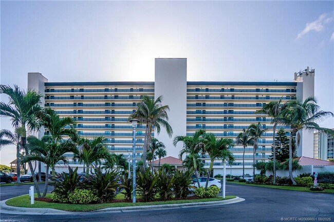 Foto del edificio - 10410 S Ocean Dr