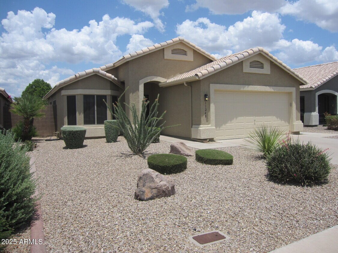 Foto principal - 11248 E Cicero St